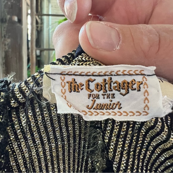 Vintage 70s the cottager black and gold knit maxi dress. - Picture 5 of 6